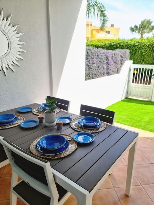 Homely Apt In Modern Building With Pool San Miguel de Abona Zewnętrze zdjęcie